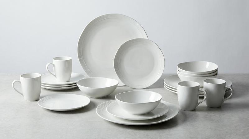 Piatti Dinnerware Set
